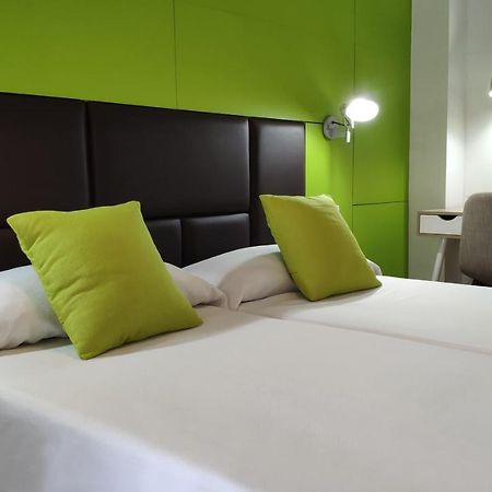 Hotel Huespedes Sa Font Ibiza Zewnętrze zdjęcie