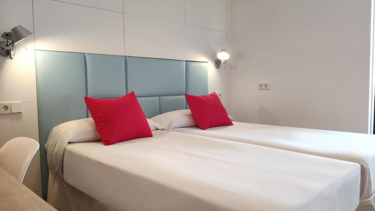 Hotel Huespedes Sa Font Ibiza Zewnętrze zdjęcie