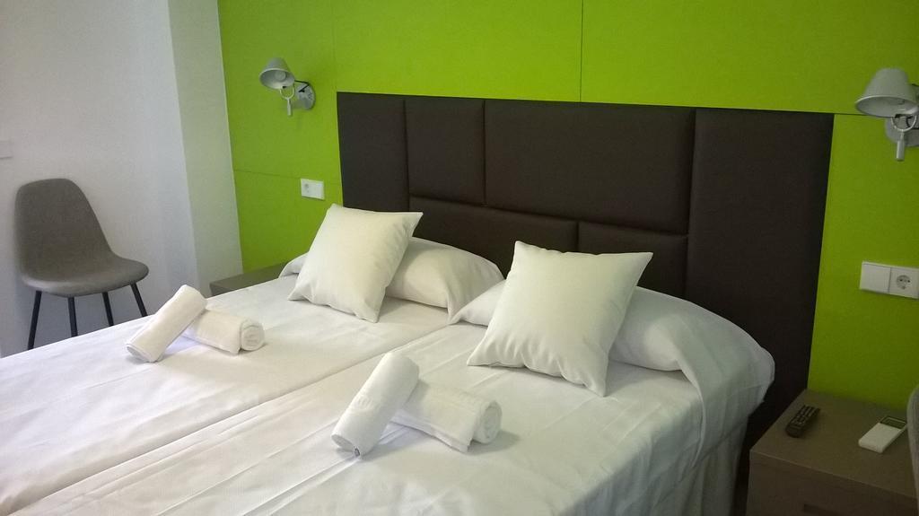 Hotel Huespedes Sa Font Ibiza Zewnętrze zdjęcie